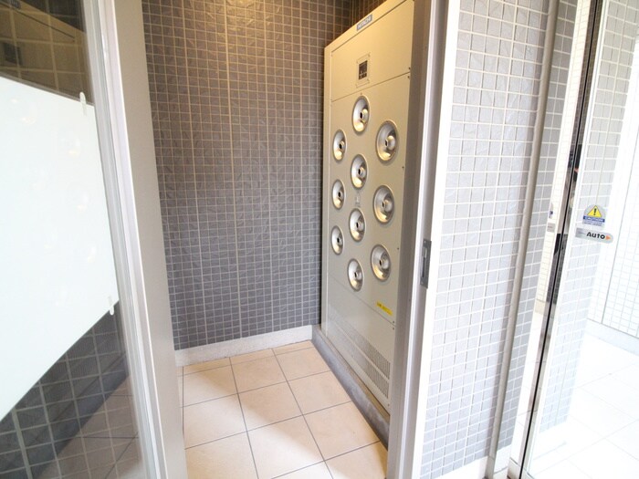 物件外観写真4　(建物設備)