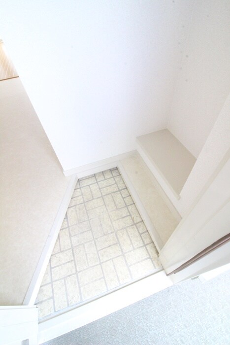 物件内観写真19　(玄関)