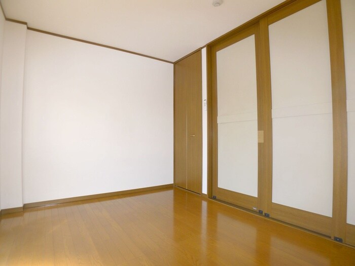 物件内観写真6　(居室)