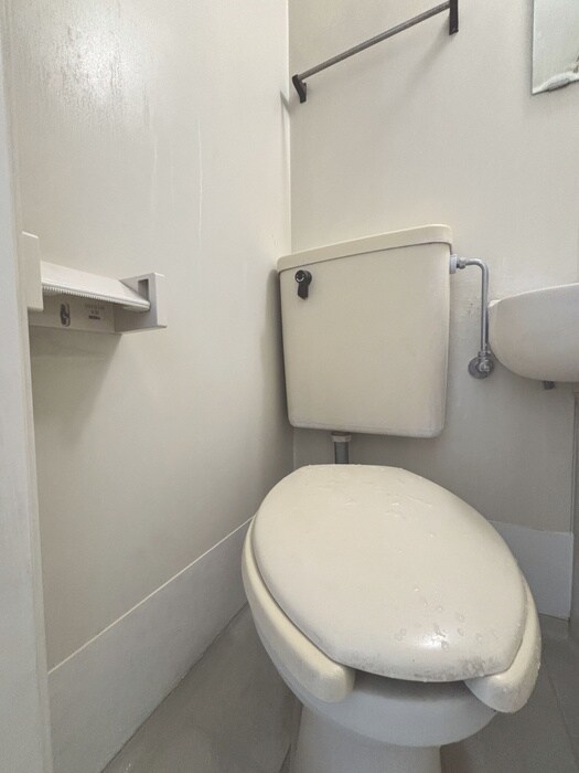 物件内観写真14　(トイレ)