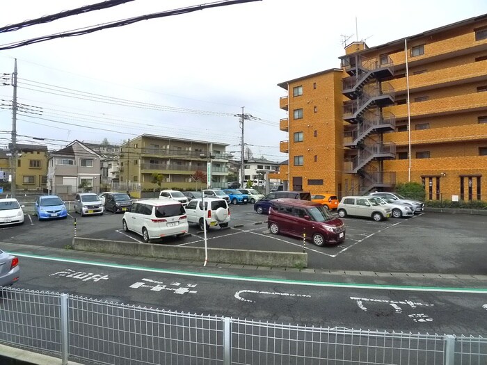 物件内観写真22　(室内からの展望)