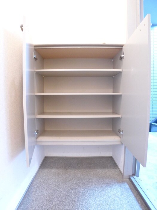 物件内観写真16　(靴箱)