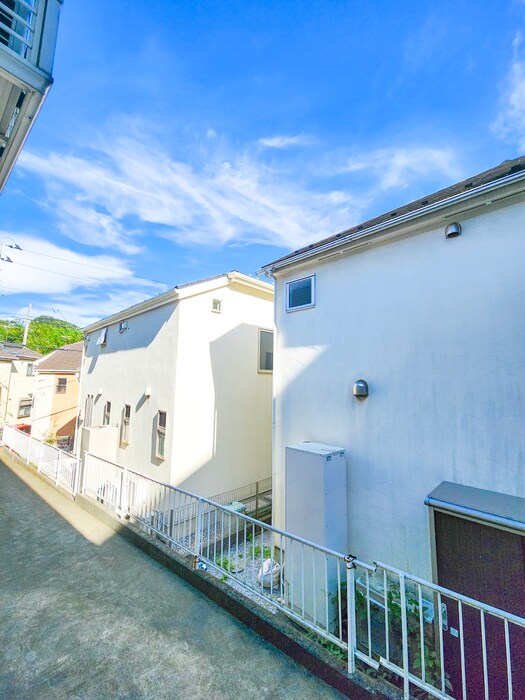 物件内観写真16　(室内からの展望)