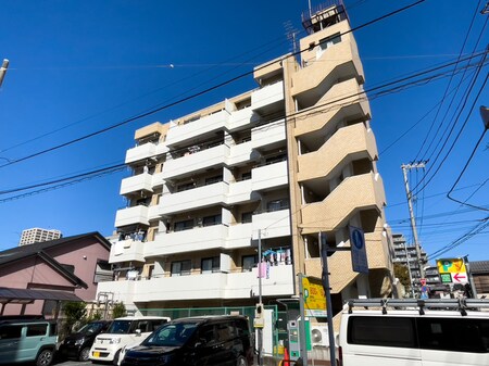 フラット竹の塚外観写真