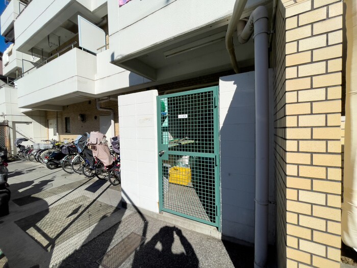 物件外観写真6　(建物設備)