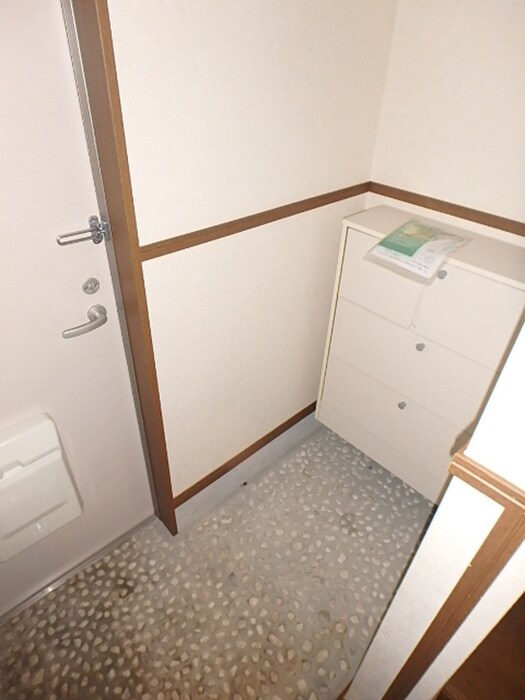 物件内観写真7　(玄関)