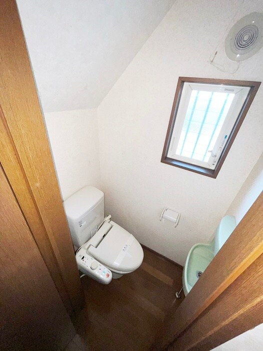 物件内観写真12　(トイレ)