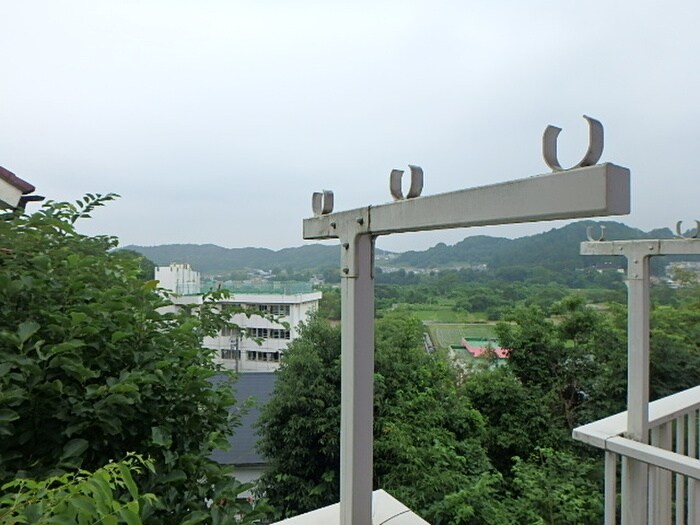 物件内観写真17　(室内からの展望)