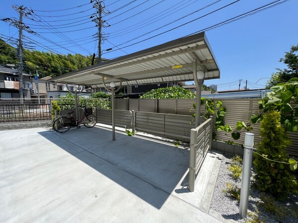 バイク置き場