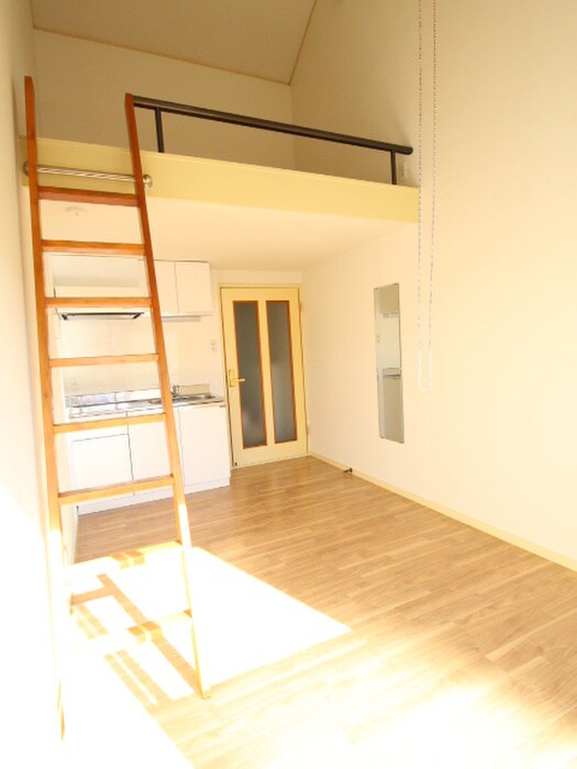 物件内観写真8　(居室)