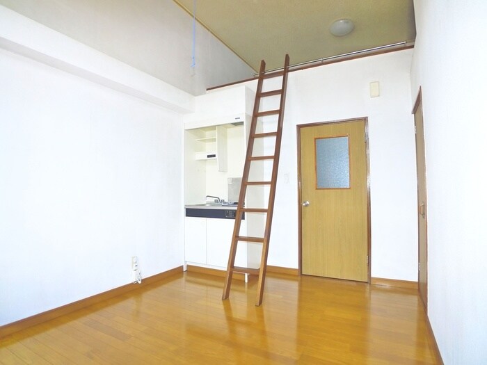 物件内観写真8　(居室)