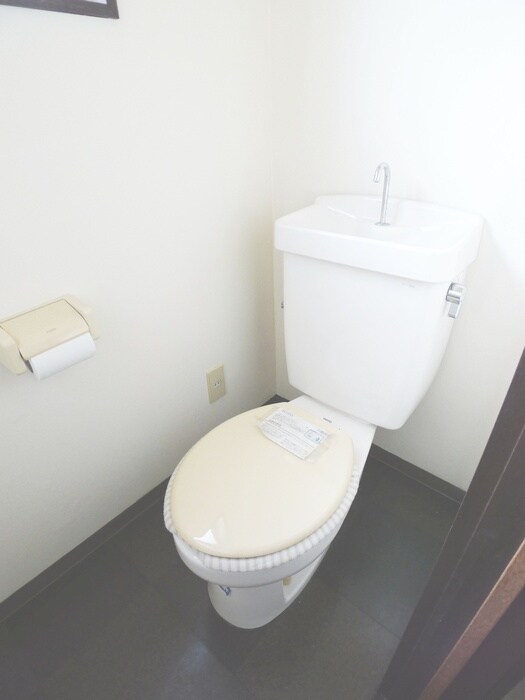 物件内観写真13　(トイレ)