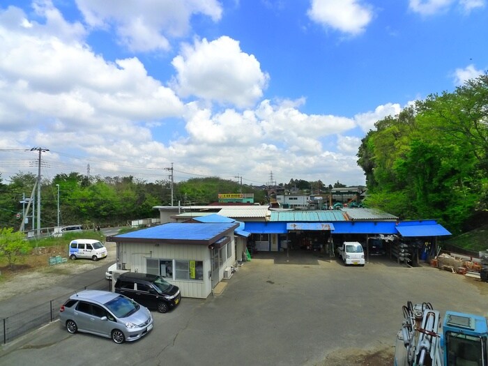 物件内観写真16　(室内からの展望)