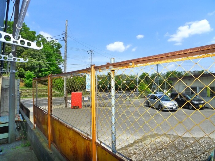 物件内観写真16　(室内からの展望)