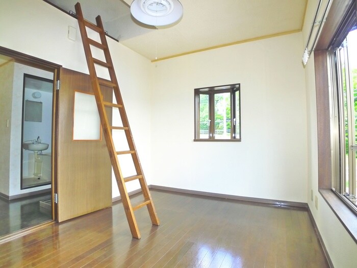 物件内観写真21　(居室)