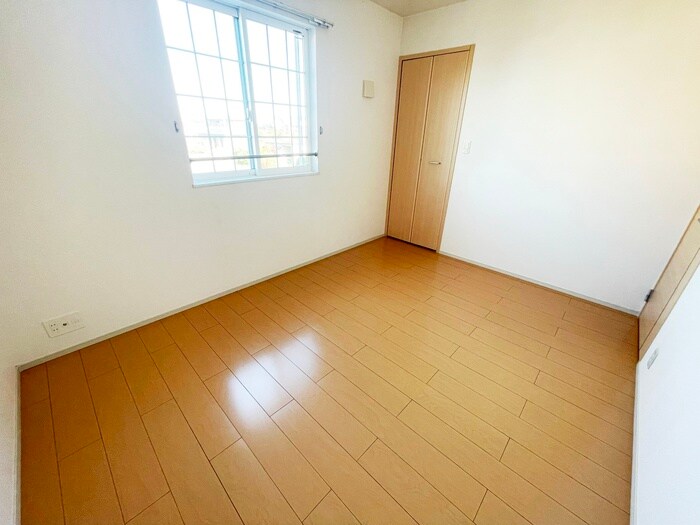 物件内観写真10　(居室)