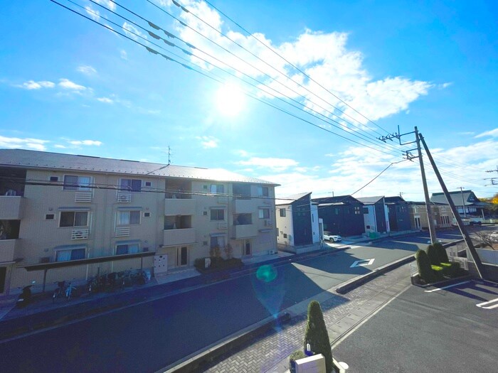 物件内観写真17　(室内からの展望)