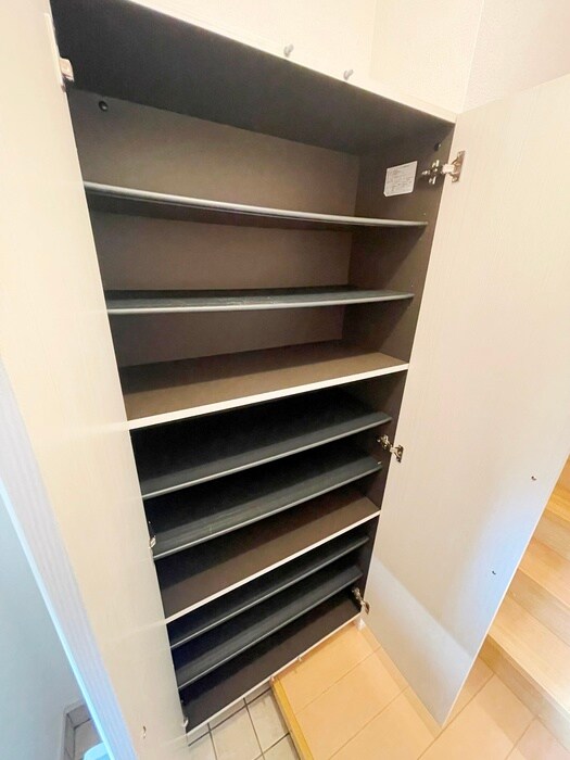 物件内観写真19　(靴箱)