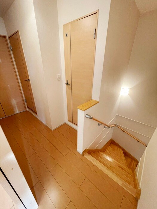 物件内観写真20　(廊下)