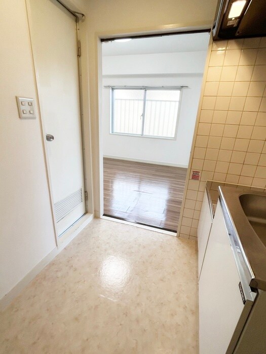 物件内観写真17　(廊下)