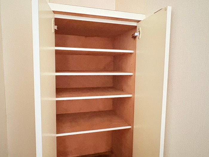 鈴木マンションの靴箱