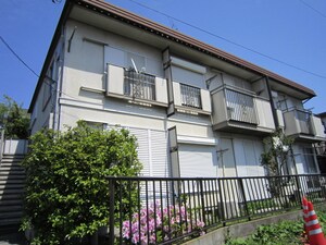 常楽ハイツ３号棟外観写真