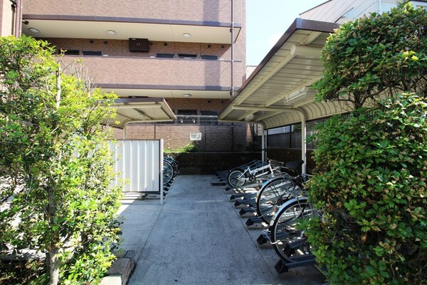 駐輪場