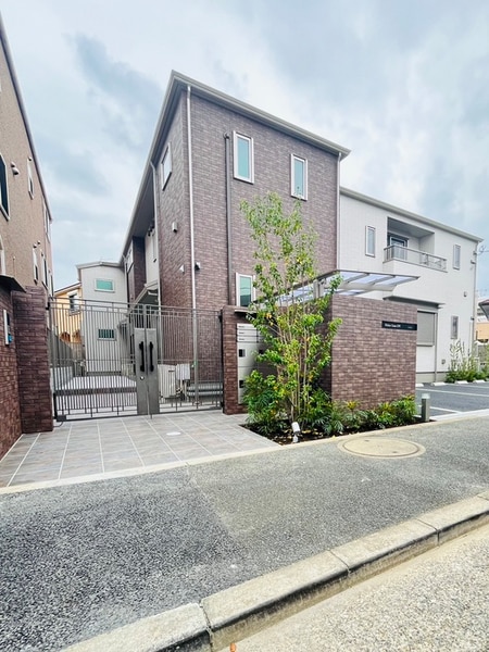 Ｆｅｌｉｃｅ　Ｃａｓａ　ＥＷ外観写真