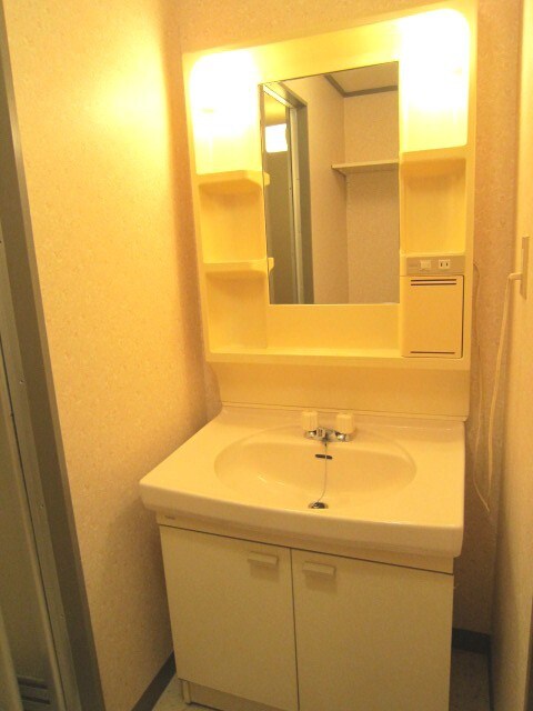 物件内観写真15　(洗面)