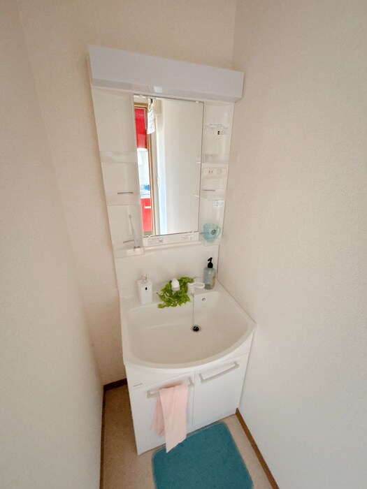 物件内観写真12　(洗面)