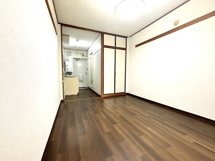 物件内観写真9　(居室)