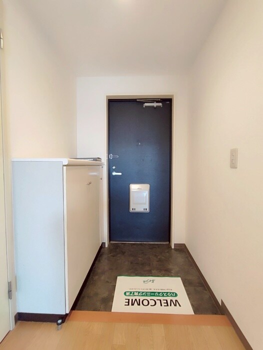 物件内観写真11　(玄関)