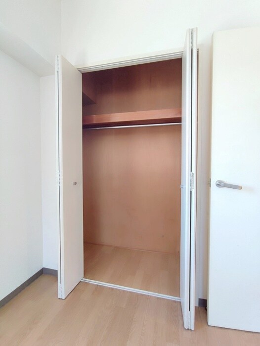 物件内観写真12　(収納)