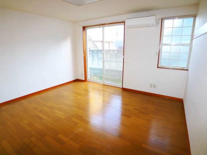 物件内観写真15　(居室)