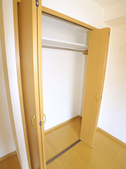 物件内観写真15　(収納)