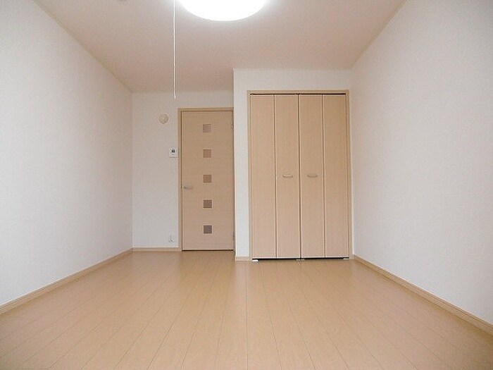 物件内観写真6　(居室)