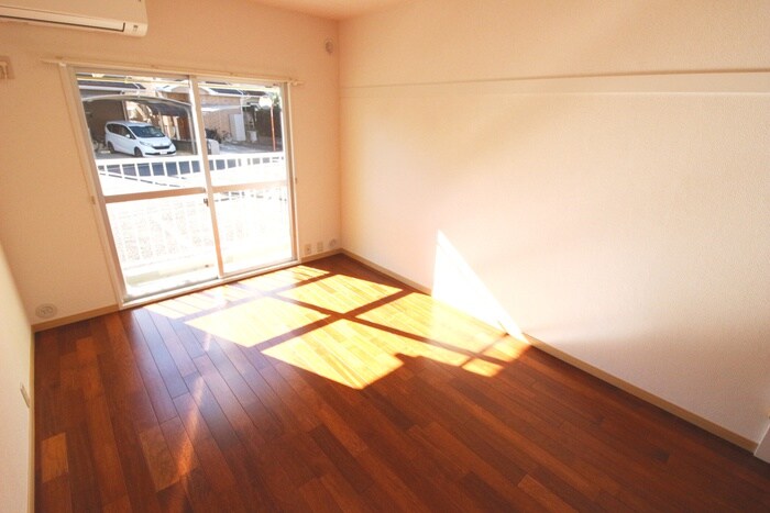 物件内観写真7　(居室)