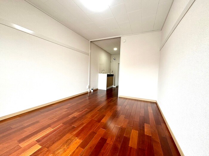 物件内観写真9　(居室)