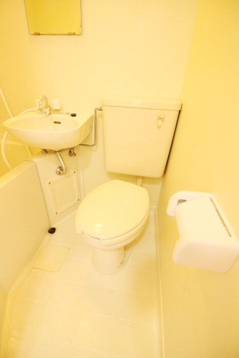 物件内観写真14　(トイレ)