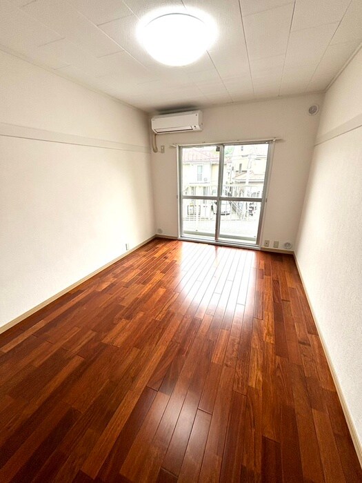 物件内観写真17　(居室)