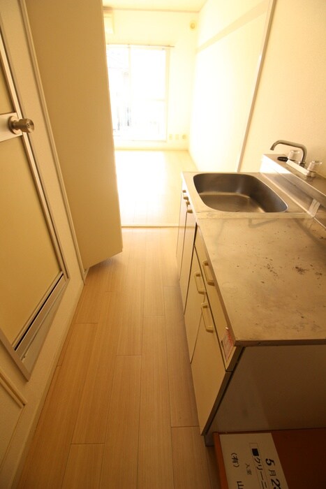 物件内観写真19　(廊下)