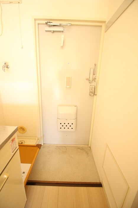 物件内観写真20　(玄関)