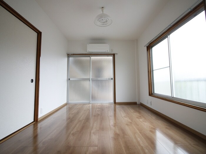 コ－ポサンフラワ－の居室