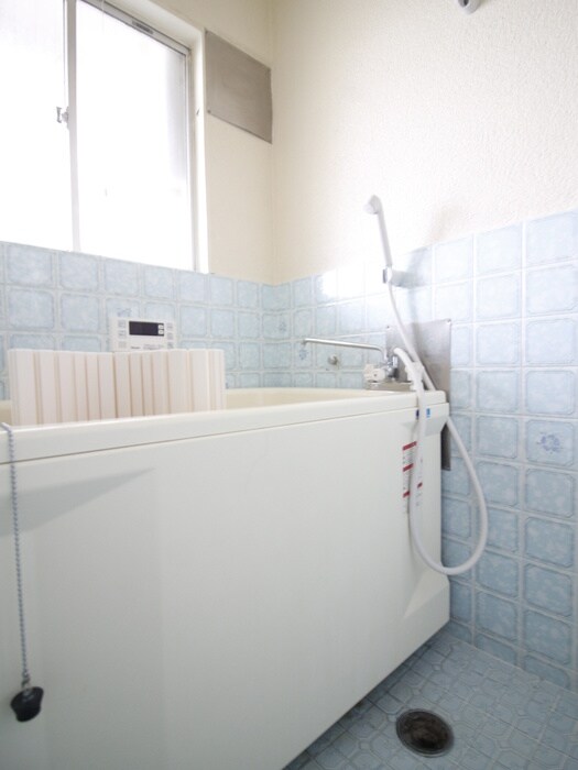 コ－ポサンフラワ－のバス