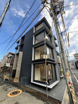 trias242外観写真