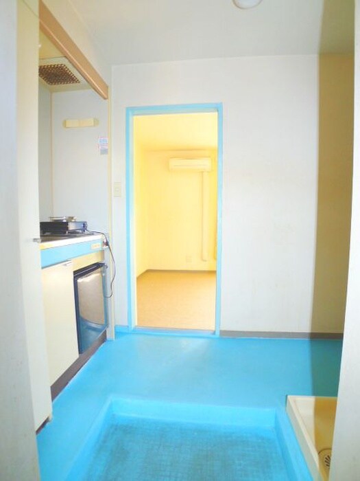 物件内観写真7　(玄関)