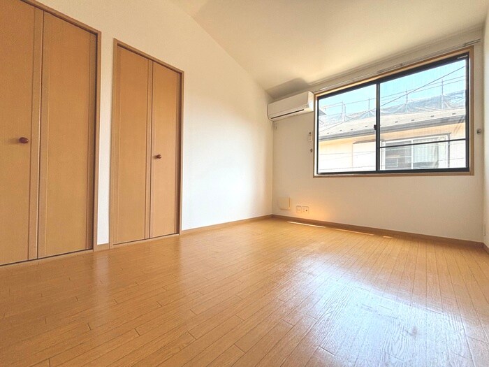 物件内観写真10　(居室)