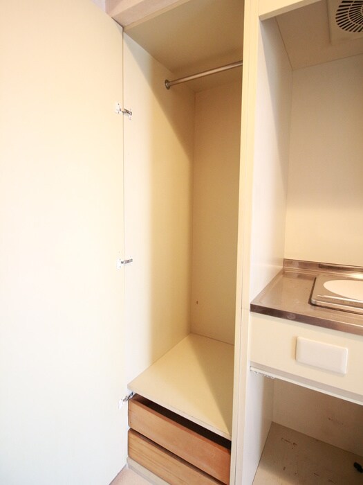 物件内観写真9　(収納)