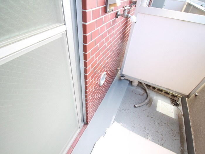 物件内観写真15　(洗濯機置場)