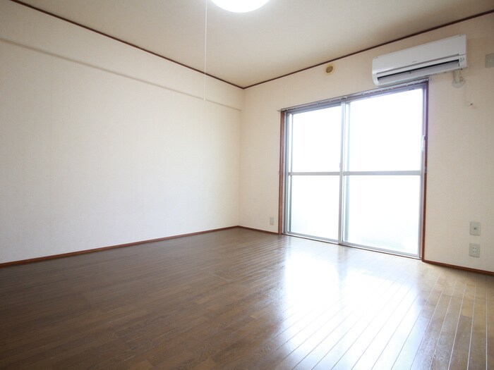 物件内観写真18　(居室)